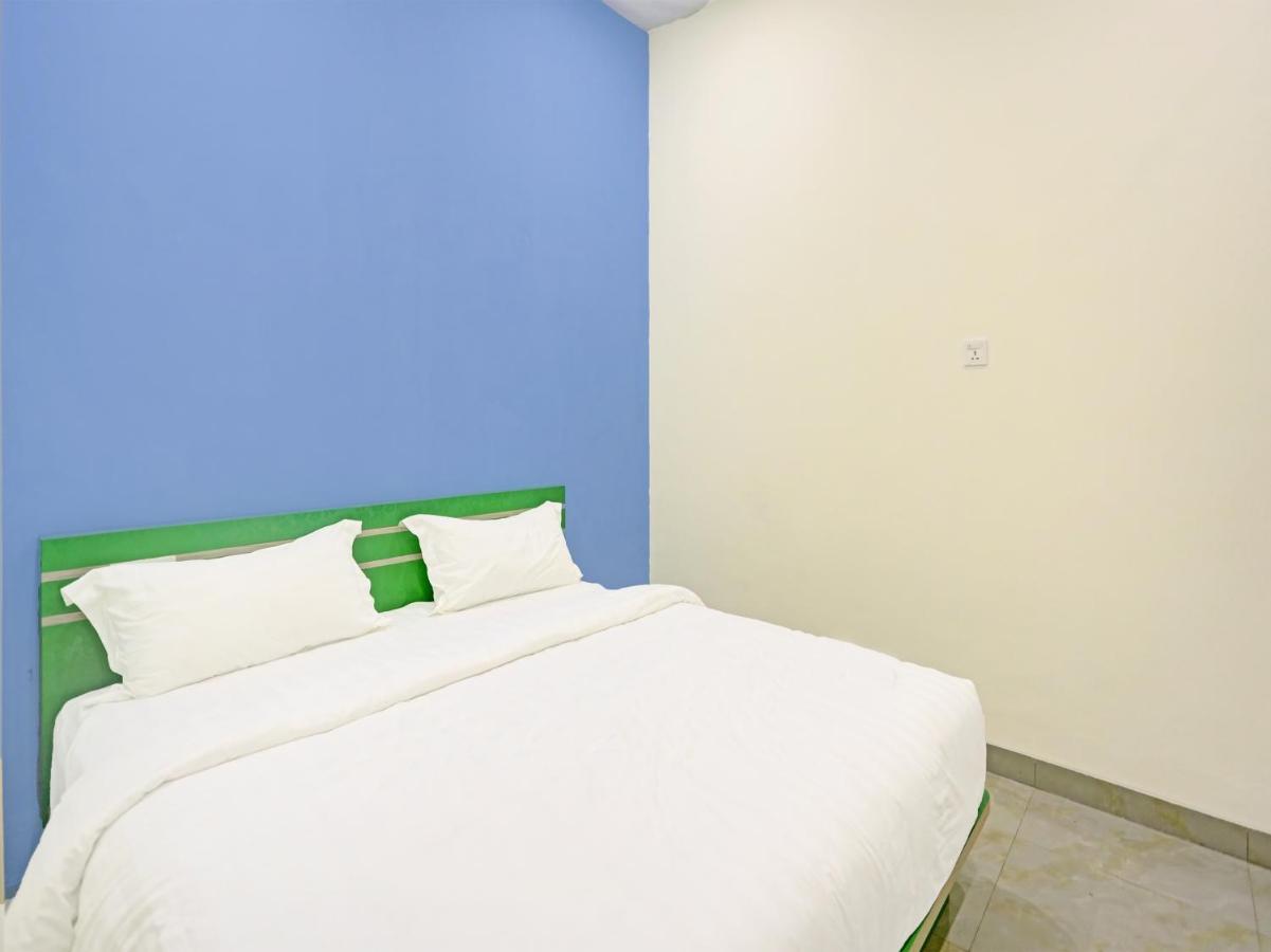 Collection O 91586 Green House Tiban Tanjunguma エクステリア 写真